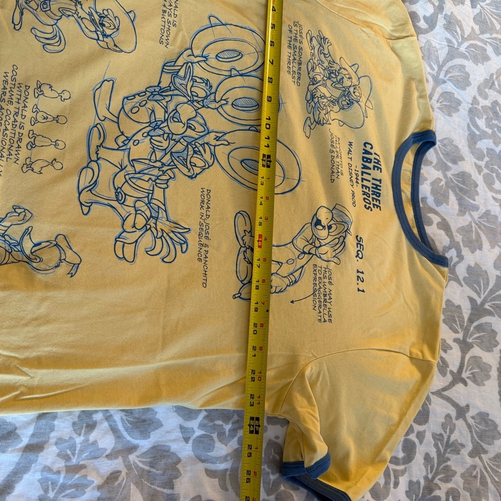 Disney Studio Collection The Three Caballeros Sketch Ringer T Shirt Sz L Yellow - Picture 5 of 6